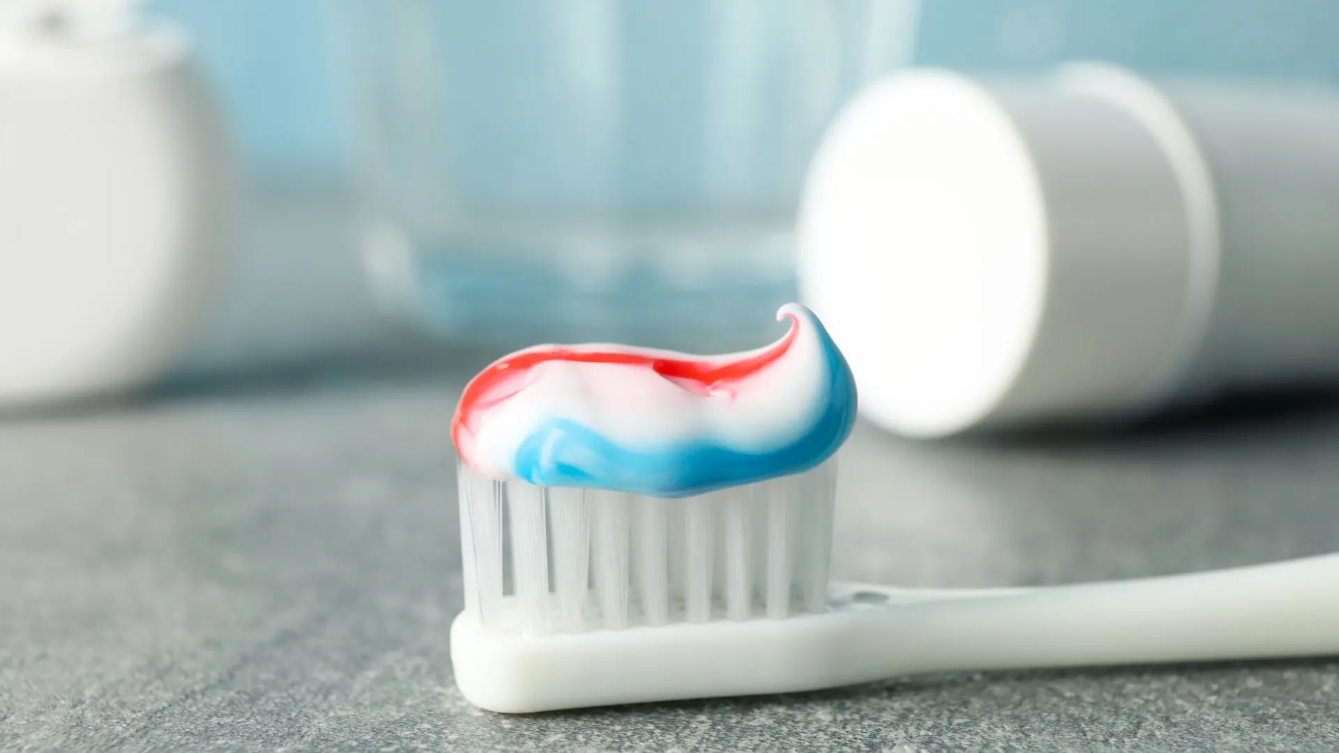 4 Popular Toothpastes With Fluoride