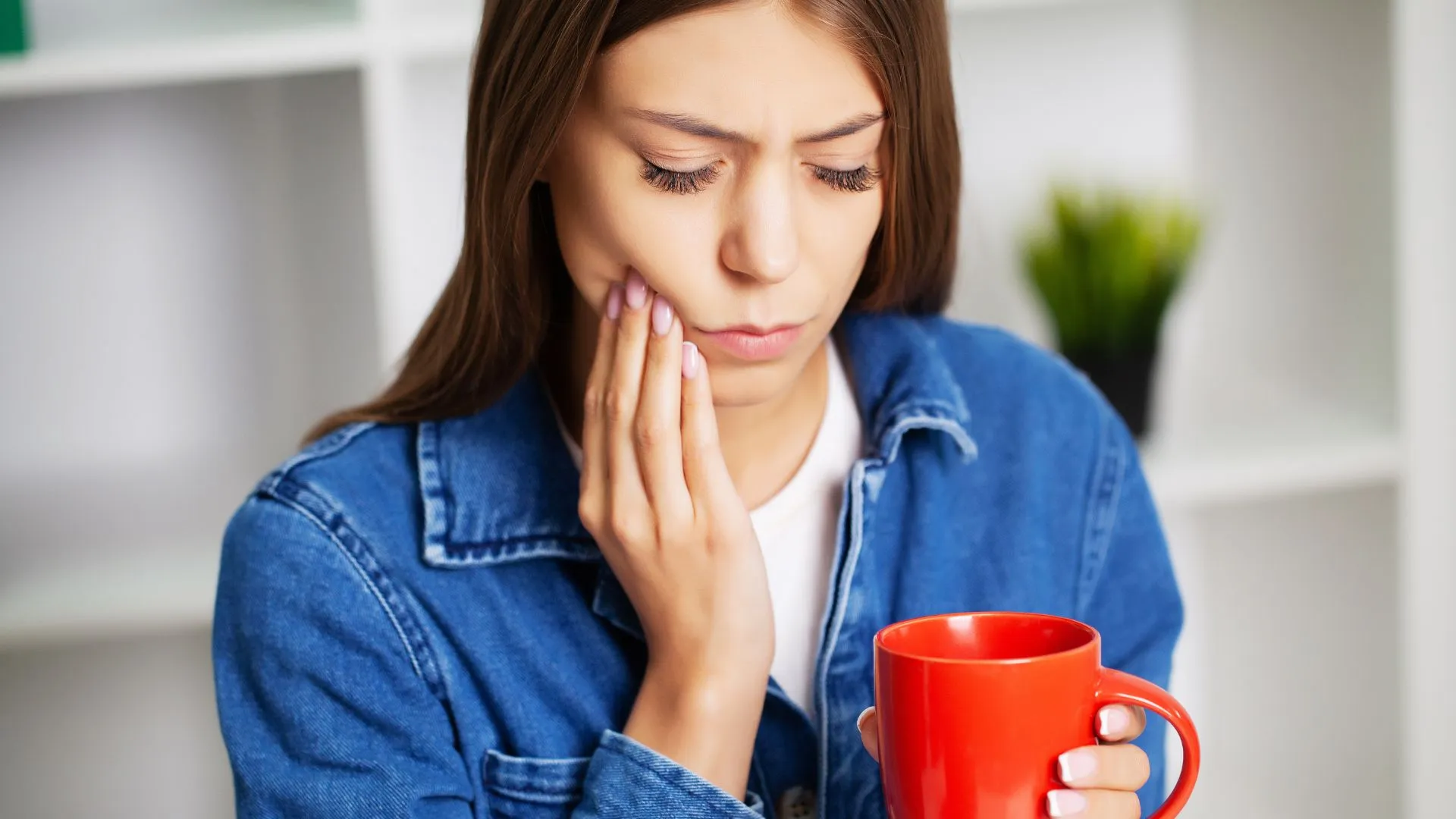5 Effective Home Remedies for Sensitive Teeth